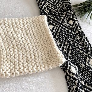 HOLLISTER INFINITY SCARFS